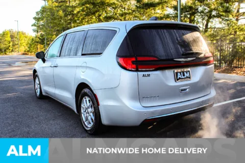 More photos of 2024 Chrysler Pacifica Touring L at ALM Mall of Georgia, GA