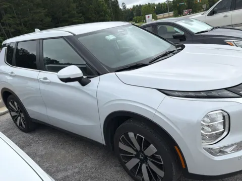 More photos of 2025 Mitsubishi Outlander SE at Carrollton Hyundai, GA