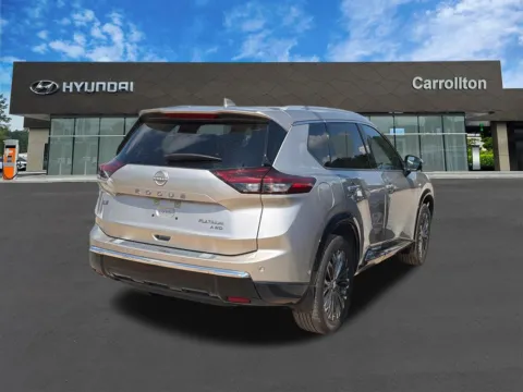 More photos of 2024 Nissan Rogue Platinum at Carrollton Hyundai, GA