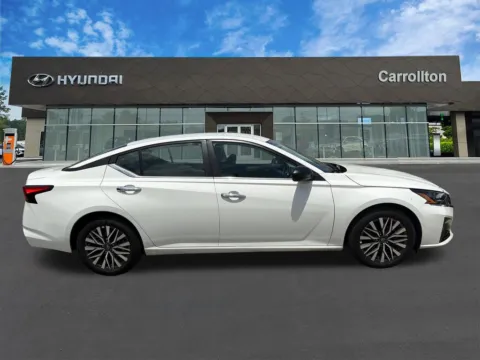 More photos of 2025 Nissan Altima 2.5 SV at Carrollton Hyundai, GA