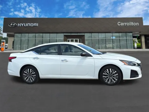 More photos of 2025 Nissan Altima 2.5 SV at Carrollton Hyundai, GA