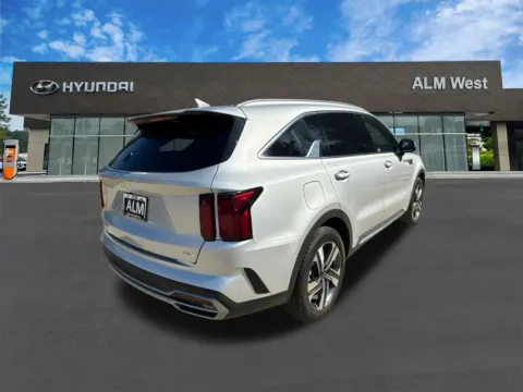 More photos of 2023 Kia Sorento Plug-In Hybrid SX Prestige at Carrollton Hyundai, GA