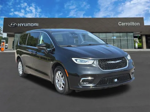 Another view of 2023 Chrysler Pacifica Touring L for sale in Carrollton, GA at Carrollton Hyundai