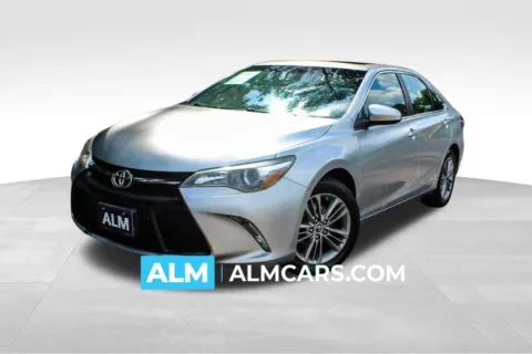 Silver 2015 Toyota Camry XLE for sale in Duluth, GA