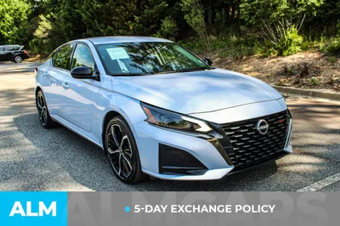 More photos of 2025 Nissan Altima 2.5 SR at ALM Gwinnett, GA