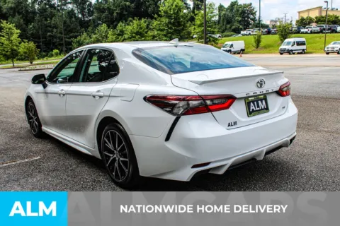 More photos of 2023 Toyota Camry SE at ALM Gwinnett, GA