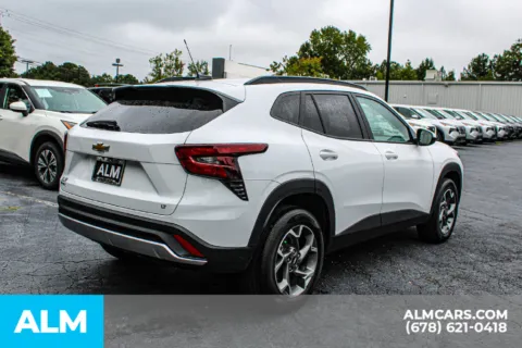 More photos of 2025 Chevrolet Trax LT at ALM Gwinnett, GA