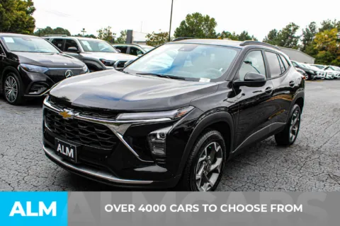 Photos of 2025 Chevrolet Trax LT for sale in Duluth, GA at ALM Gwinnett