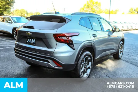 More photos of 2025 Chevrolet Trax LT at ALM Gwinnett, GA