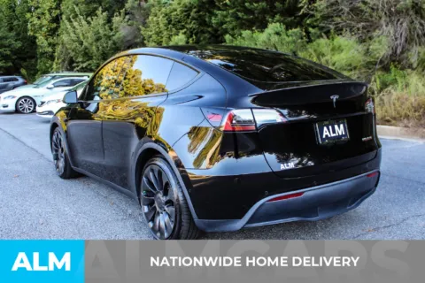 More photos of 2022 Tesla Model Y Performance at ALM Gwinnett, GA
