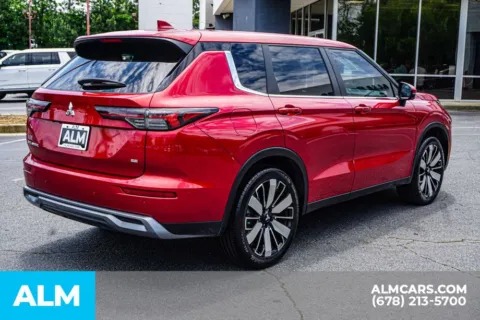 More photos of 2025 Mitsubishi Outlander SE at ALM Kennesaw, GA