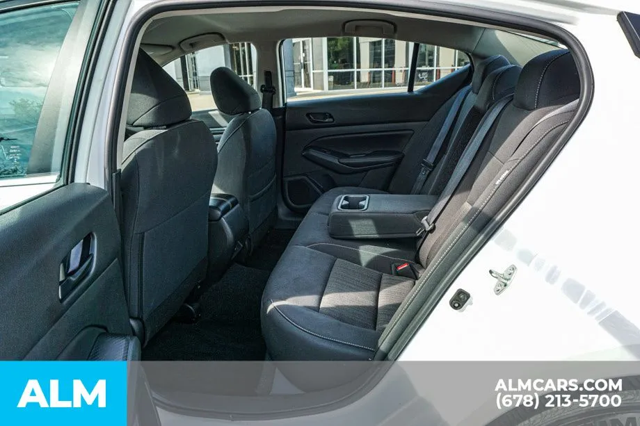 2025 Nissan Altima SV - Photo 21