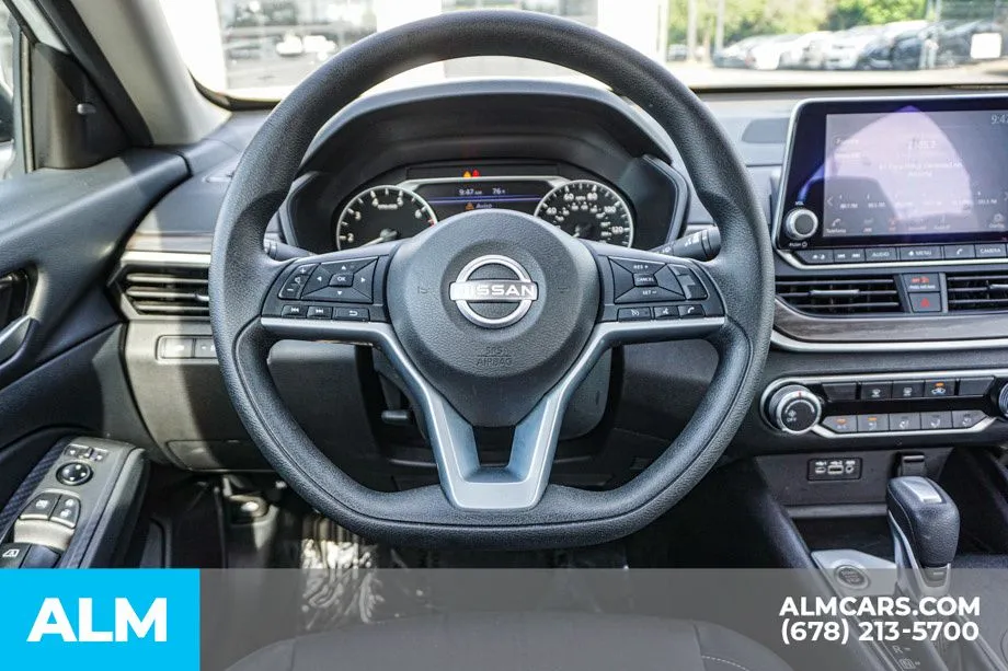 2025 Nissan Altima SV - Photo 28