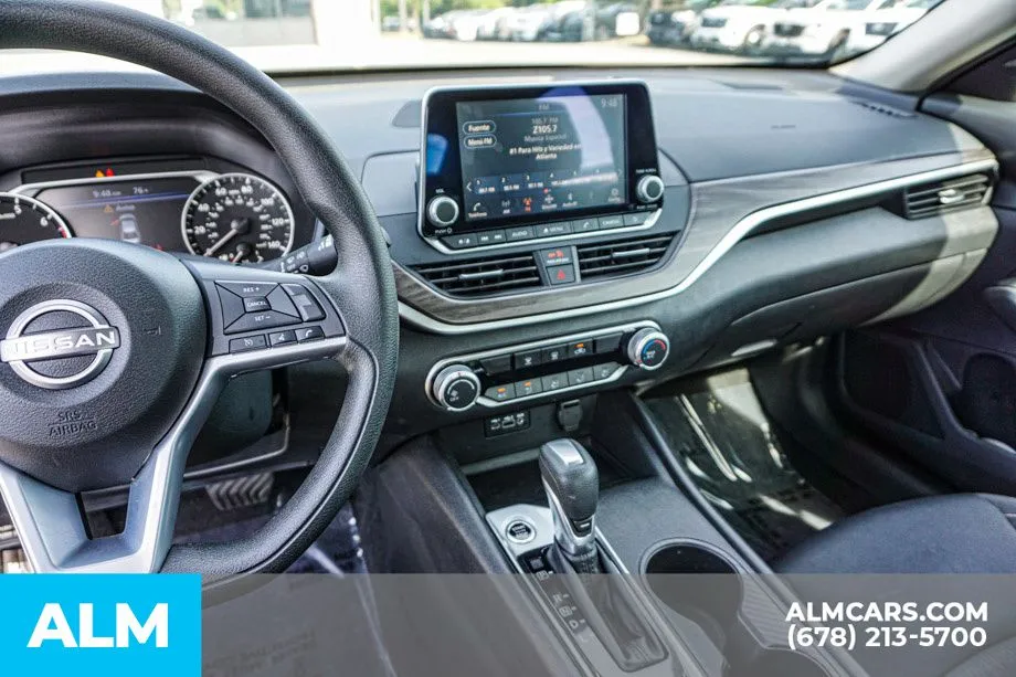 2025 Nissan Altima SV - Photo 32