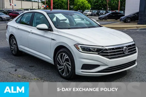 More photos of 2021 Volkswagen Jetta SEL at ALM Kennesaw, GA