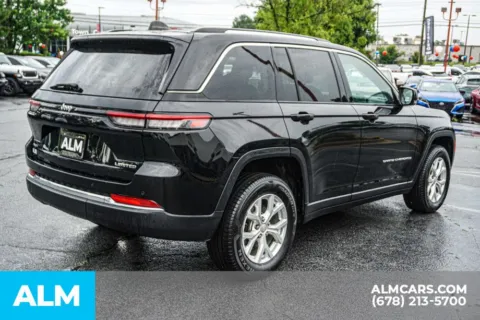 More photos of 2023 Jeep Grand Cherokee Limited at ALM Kennesaw, GA