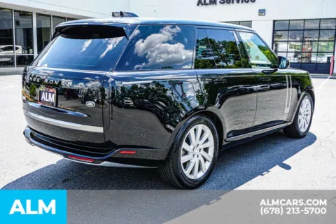 More photos of 2023 Land Rover Range Rover SE at ALM Kennesaw, GA