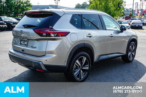 More photos of 2024 Nissan Rogue SL at ALM Kennesaw, GA