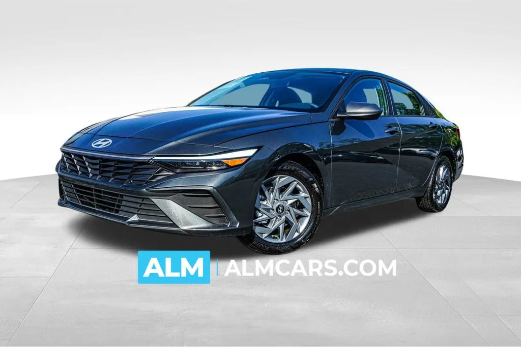 Gray 2024 Hyundai Elantra SEL for sale in Kennesaw, GA