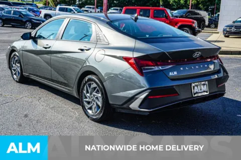 More photos of 2024 Hyundai Elantra SEL at ALM Kennesaw, GA
