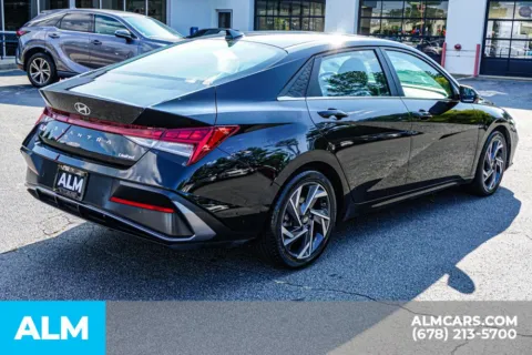 More photos of 2024 Hyundai Elantra Limited at ALM Kennesaw, GA