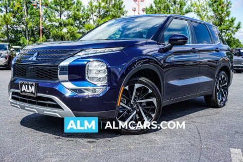 Blue 2024 Mitsubishi Outlander SE for sale in Kennesaw, GA