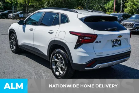 More photos of 2025 Chevrolet Trax LT at ALM Kennesaw, GA