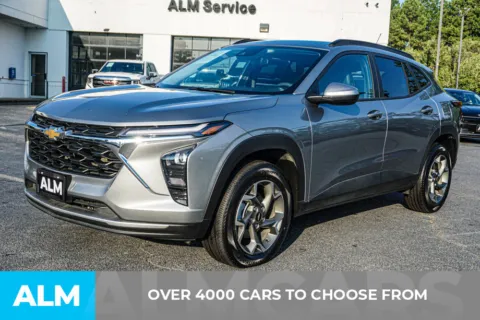 Photos of 2025 Chevrolet Trax LT for sale in Kennesaw, GA at ALM Kennesaw