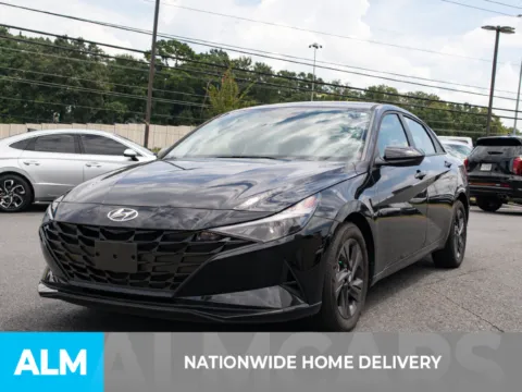 More photos of 2023 Hyundai Elantra SEL at ALM Kennesaw, GA