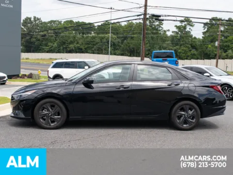 More photos of 2023 Hyundai Elantra SEL at ALM Kennesaw, GA