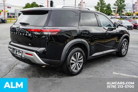 More photos of 2025 Nissan Pathfinder SL at ALM Kennesaw, GA