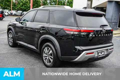 More photos of 2025 Nissan Pathfinder SL at ALM Kennesaw, GA