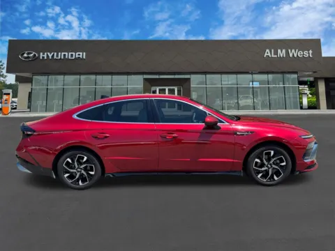 More photos of 2024 Hyundai Sonata SEL at ALM Hyundai West, GA