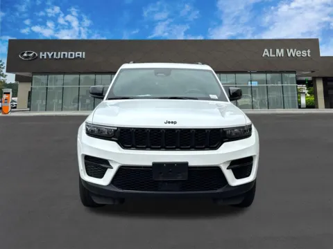 Photos of 2025 Jeep Grand Cherokee Altitude for sale in Lithia Springs, GA at ALM Hyundai West