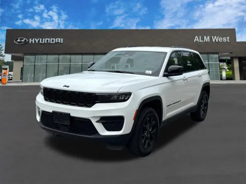 White 2025 Jeep Grand Cherokee Altitude for sale in Lithia Springs, GA