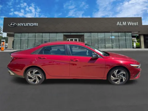 More photos of 2025 Hyundai Elantra SEL Sport at ALM Hyundai West, GA