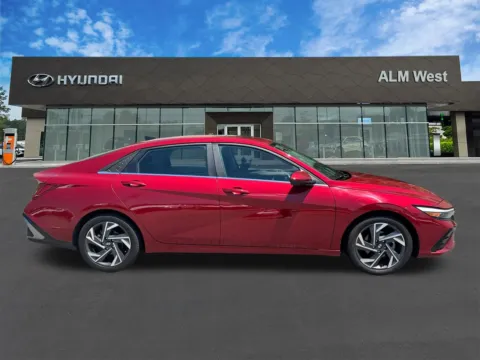 More photos of 2024 Hyundai Elantra SEL at ALM Hyundai West, GA