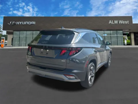 More photos of 2025 Hyundai Tucson SEL at ALM Hyundai West, GA
