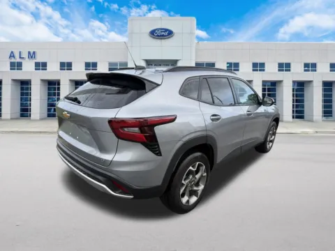 More photos of 2025 Chevrolet Trax LT at ALM Hyundai West, GA