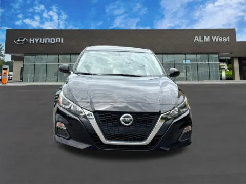 Photos of 2020 Nissan Altima 2.5 S for sale in Lithia Springs, GA at ALM Hyundai West