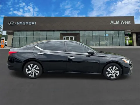 More photos of 2020 Nissan Altima 2.5 S at ALM Hyundai West, GA