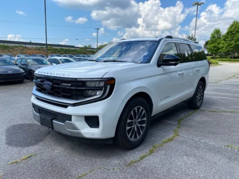 Photos of 2025 Ford Expedition Platinum for sale in Lithia Springs, GA at ALM Hyundai West