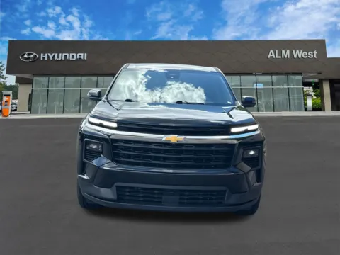 Photos of 2024 Chevrolet Traverse LS for sale in Lithia Springs, GA at ALM Hyundai West