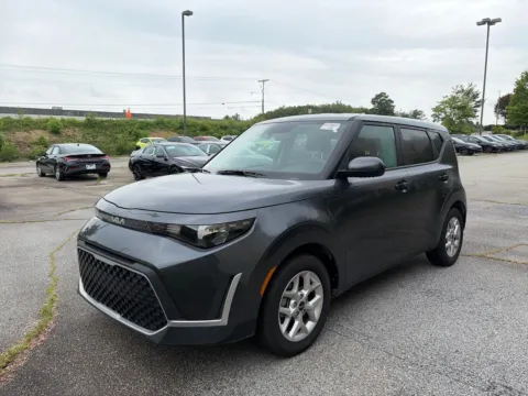 Photos of 2025 Kia Soul LX for sale in Lithia Springs, GA at ALM Hyundai West