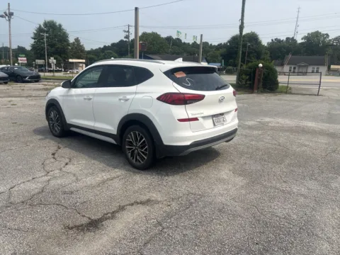 More photos of 2019 Hyundai Tucson SEL at ALM Hyundai West, GA