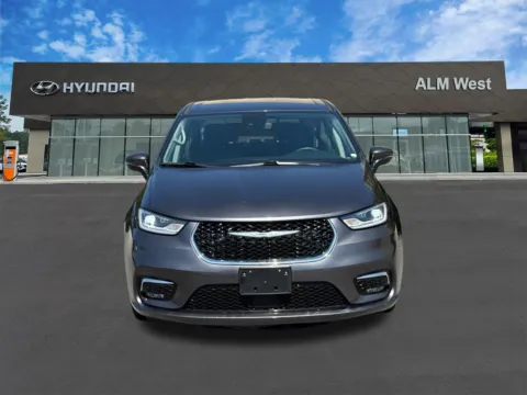 Photos of 2023 Chrysler Pacifica Touring L for sale in Lithia Springs, GA at ALM Hyundai West