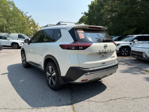 More photos of 2022 Nissan Rogue Platinum at ALM Hyundai West, GA
