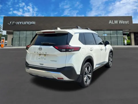 More photos of 2022 Nissan Rogue Platinum at ALM Hyundai West, GA