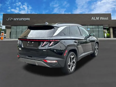 More photos of 2022 Hyundai Tucson Limited at ALM Hyundai West, GA