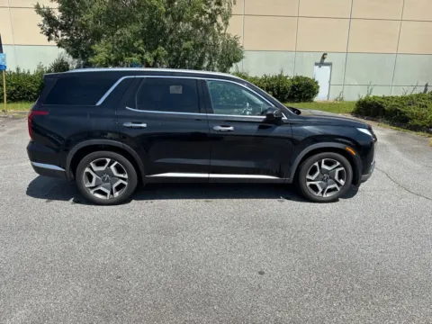 More photos of 2024 Hyundai Palisade Limited at ALM Hyundai West, GA